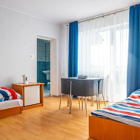 Privatunterkunft Alga *